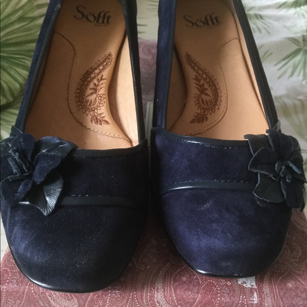 Sofft Blue Suede Pumps NWT Size 8